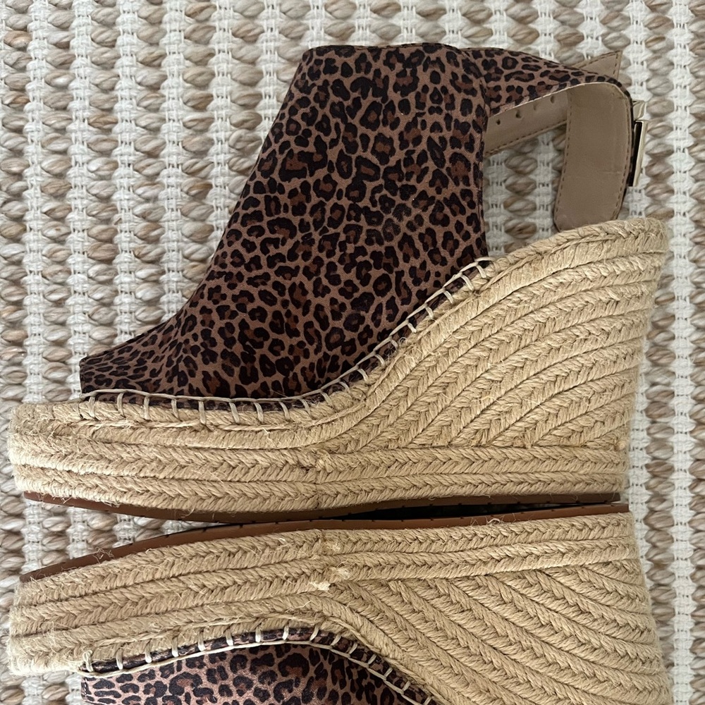 Kenneth Cole Brown Leopard Wedges